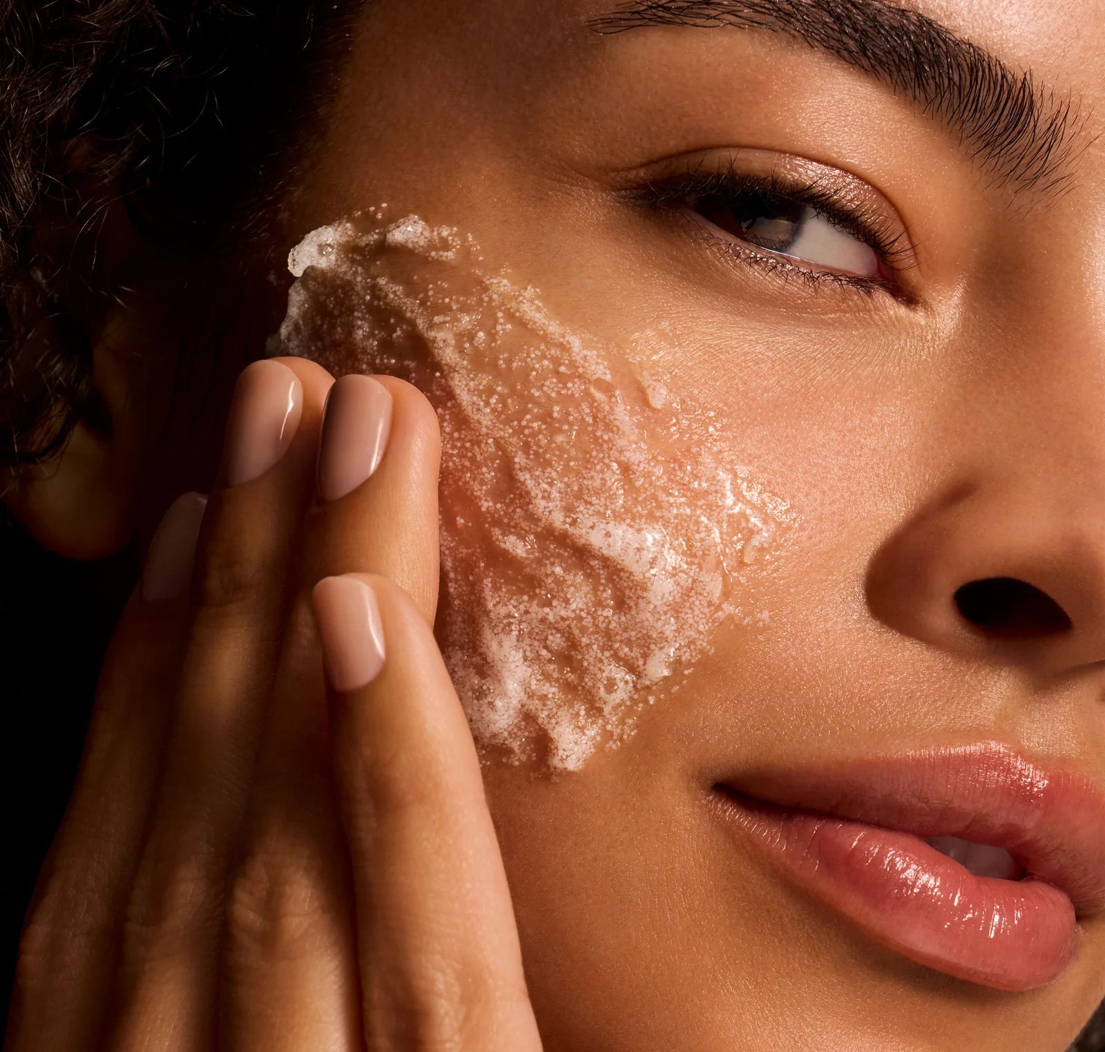 iS Clinical Cleansing Complex Polish