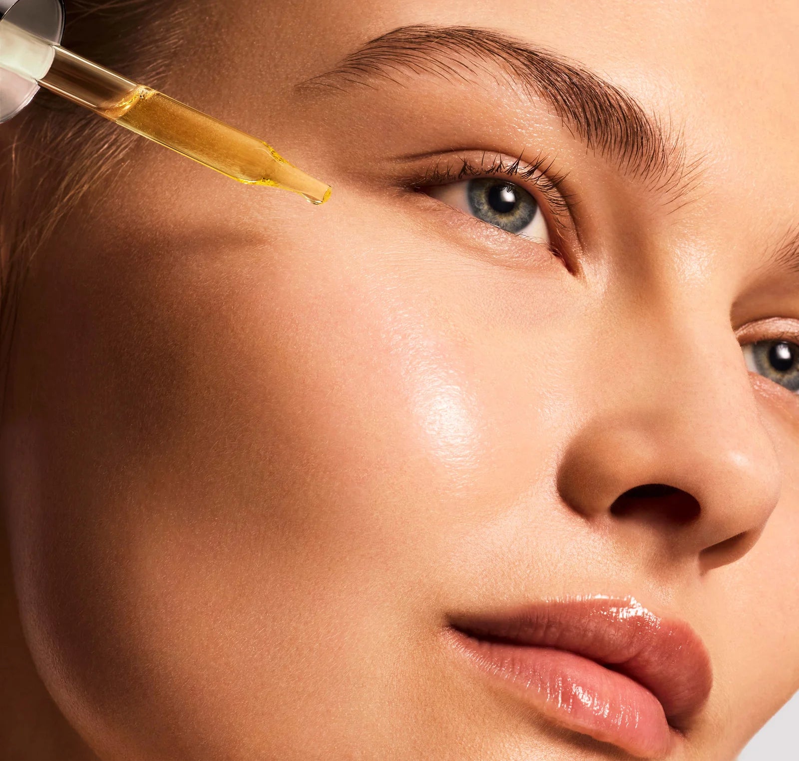 iS Clinical Pro Heal Serum Advance+